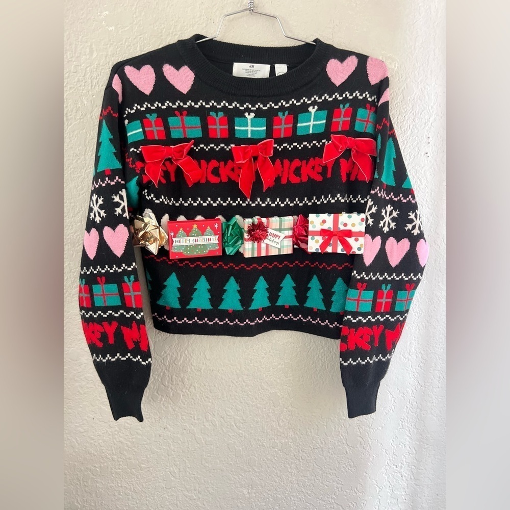 Mickey Mouse Christmas Sweater kids size 16/18